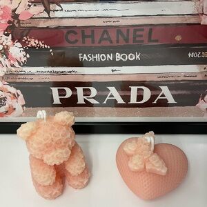 🕯️🧸🤍NIB Bear and Heart Scented  Candle Set